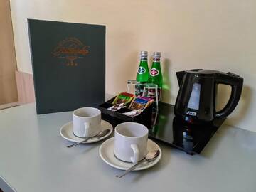 Фото номера Улучшенный двухместный номер с 1 кроватью Отель Hotel Antonińska г. Лешно 3