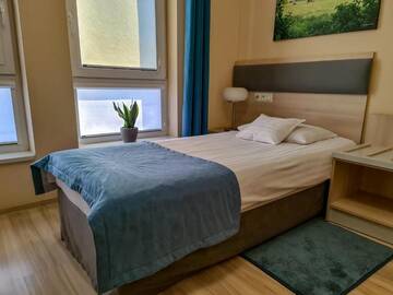 Фото номера Улучшенный одноместный номер Отель Hotel Antonińska г. Лешно 3